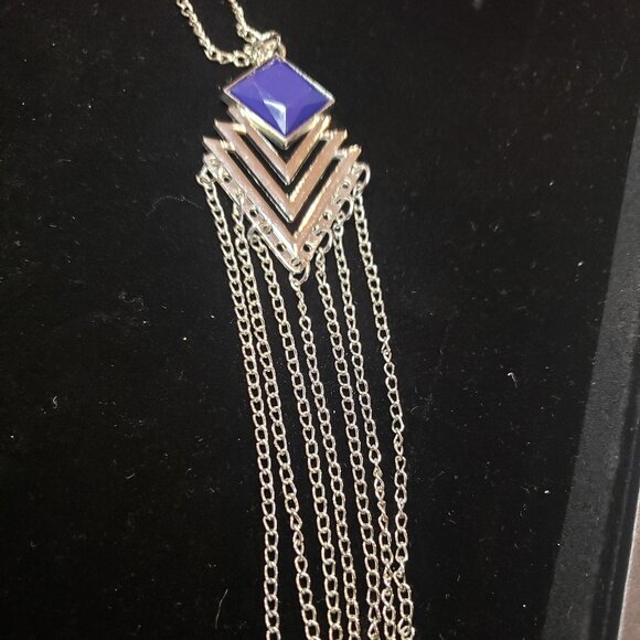 Boho 1980's 18" Silver Tone & Dark Purple Pendant w/ 7 tassels Necklace - Picture 2 of 13